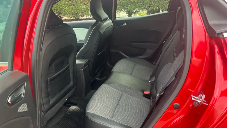 Renault Clio 1.0 TCe 90 SE Edition 5dr Petrol Hatchback